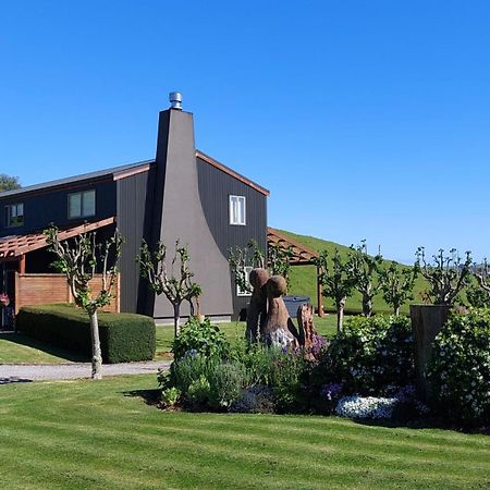 Country Lodge Kinloch Таупо Экстерьер фото