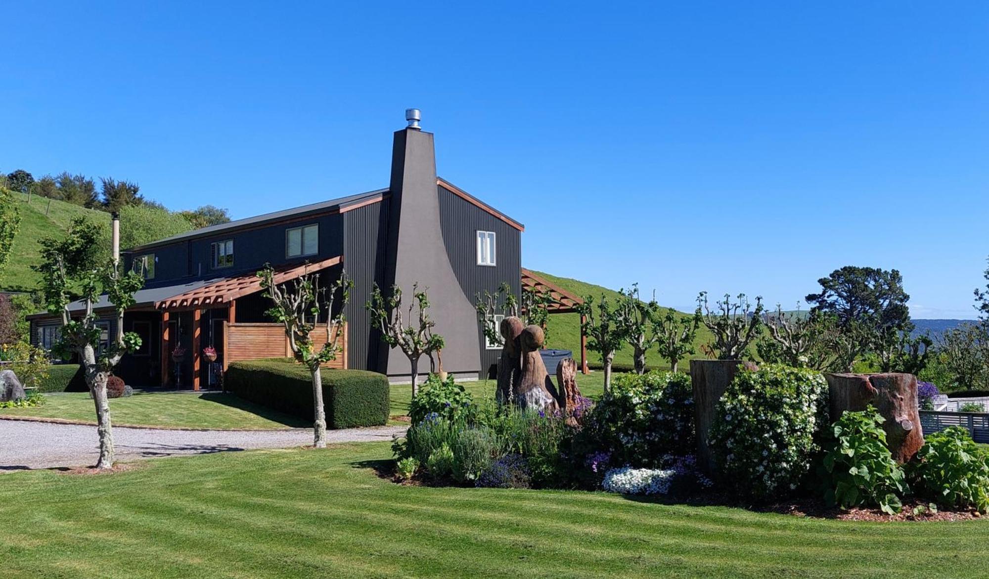 Country Lodge Kinloch Таупо Экстерьер фото