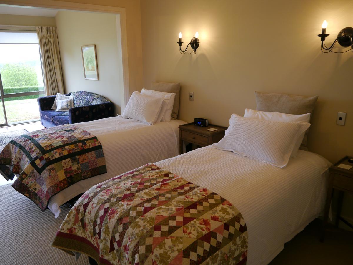 Country Lodge Kinloch Таупо Экстерьер фото